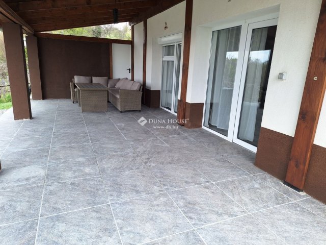 Eladó családi ház, Zalaegerszegen 94.9 M Ft, 5 szobás