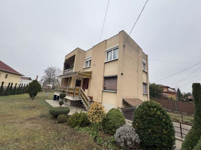 Eladó családi ház, Budapesten, XXI. kerületben 125 M Ft