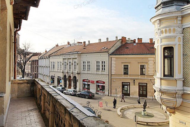 Eladó családi ház, Székesfehérvárott 500 M Ft