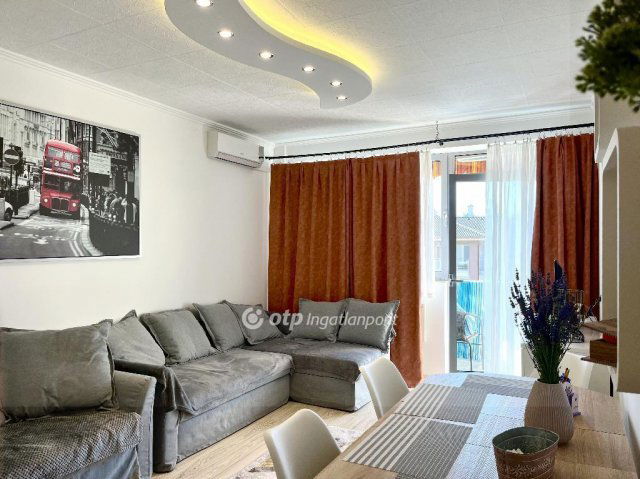 Eladó hotel, Siófokon 59.9 M Ft / költözzbe.hu