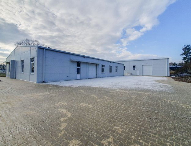 Kiadó ipari ingatlan, Debrecenben 2424 E Ft / hó