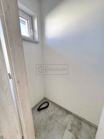Eladó családi ház, Székesfehérvárott 90 M Ft, 5 szobás