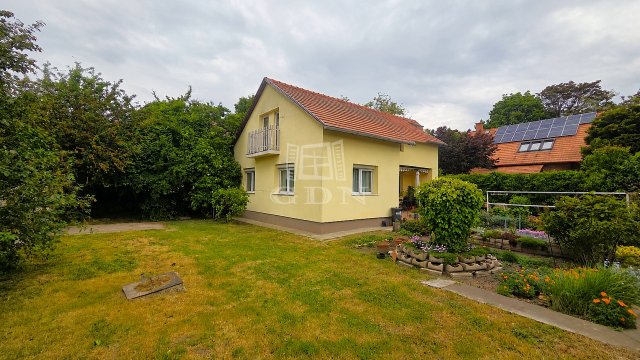 Eladó családi ház, Érden 127 M Ft, 3+2 szobás