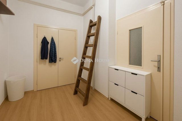 Eladó téglalakás, Budapesten, X. kerületben 63.9 M Ft, 3 szobás