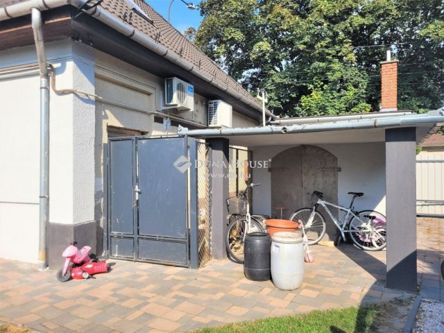 Eladó családi ház, Szigetszentmiklóson 149 M Ft, 5 szobás