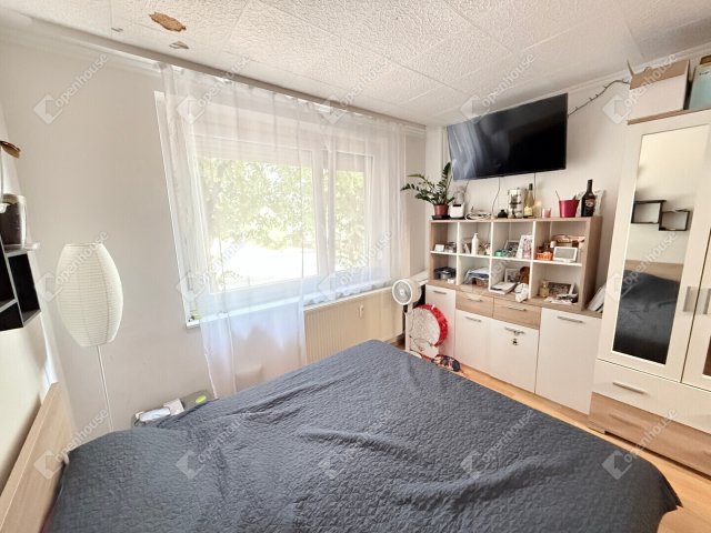 Eladó panellakás, Miskolcon 35.9 M Ft, 3 szobás