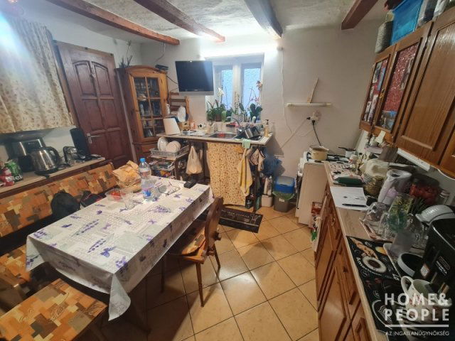 Eladó családi ház, Hódmezővásárhelyen 30 M Ft, 2 szobás