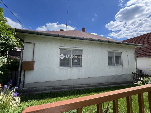 Eladó családi ház, Balatonfűzfőn 78.9 M Ft, 3 szobás