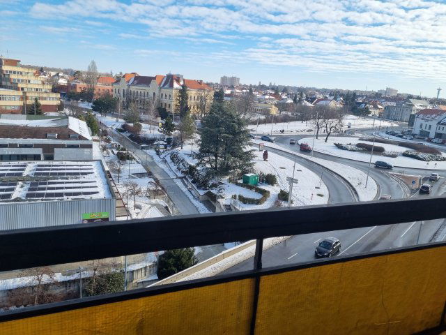 Eladó téglalakás, Veszprémben, Kossuth Lajos utcában 44.9 M Ft