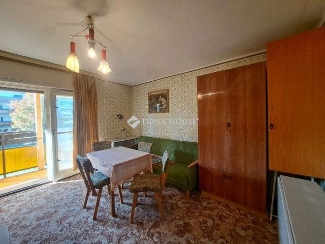 Eladó nyaraló, Harkányban 14 M Ft, 1 szobás