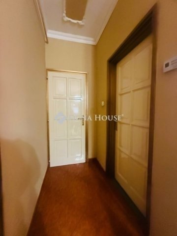 Eladó családi ház, Vecsésen 120 M Ft, 3 szobás