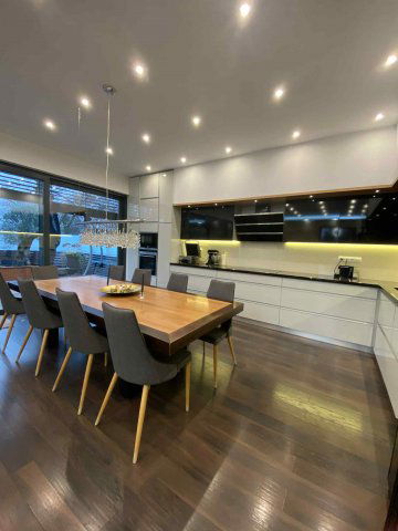 Eladó családi ház, Szombathelyen 280 M Ft, 2+5 szobás