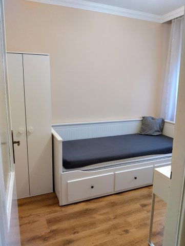 Kiadó panellakás, albérlet, Debrecenben 300 E Ft / hó