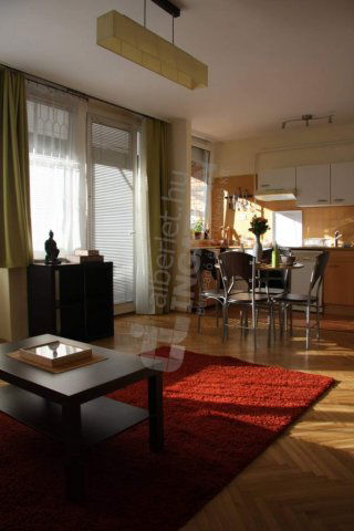 Kiadó téglalakás, albérlet, XII. kerületben, Fodor utcában