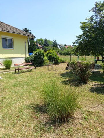 Eladó családi ház, Vértesszőlősön 95 M Ft, 3 szobás