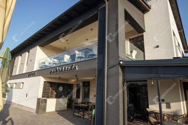 Eladó üzlethelyiség, Szabadbattyánban 295 M Ft