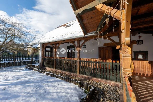 Eladó családi ház, Nőtincsen 1276.74 M Ft, 8 szobás