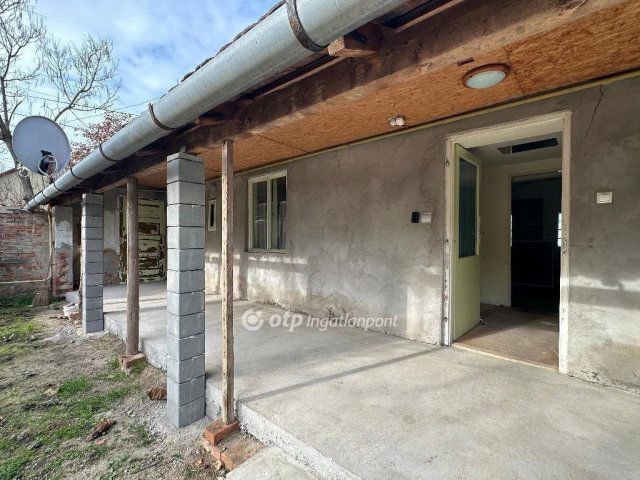 Eladó családi ház, Szentesen 18.9 M Ft, 2+1 szobás