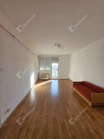 Eladó téglalakás, Győrött 45 M Ft, 2 szobás