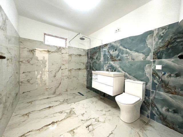 Eladó családi ház, Szomódon 28.5 M Ft, 2 szobás