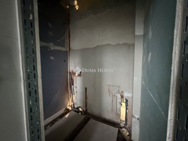 Eladó téglalakás, Budapesten, XXI. kerületben 29.9 M Ft