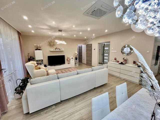 Eladó családi ház, Kecskeméten 145 M Ft, 6 szobás