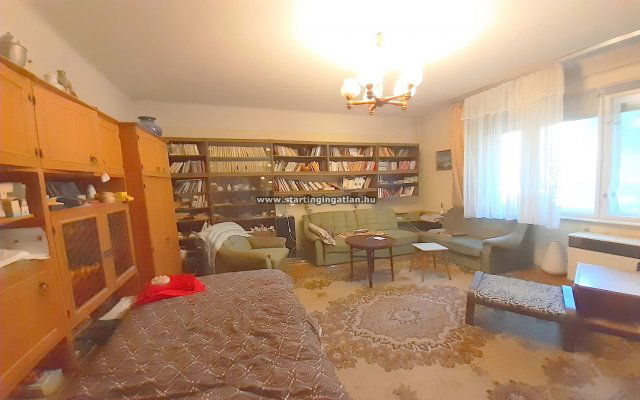 Eladó családi ház, Vecsésen 120 M Ft, 4 szobás
