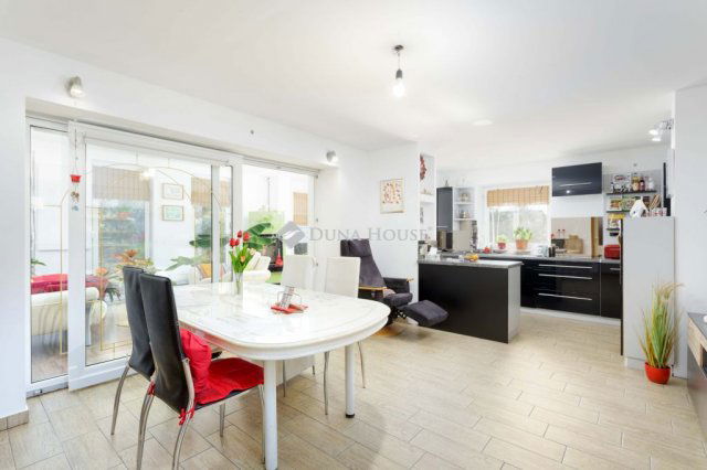 Eladó családi ház, Jánossomorján 76.9 M Ft, 3 szobás