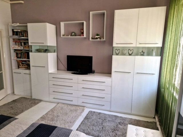 Eladó családi ház, Pápán 84.9 M Ft, 4+2 szobás