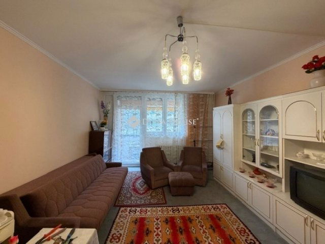 Eladó panellakás, Kecskeméten 53 M Ft, 2 szobás