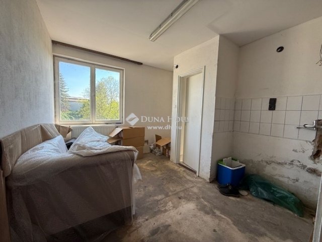 Eladó ipari ingatlan, Üllőn 390 M Ft / költözzbe.hu