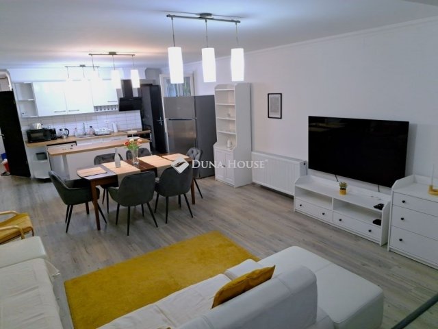 Eladó téglalakás, Debrecenben 110 M Ft, 3 szobás