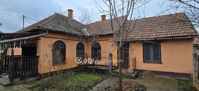 Eladó családi ház, Létavértesen 25 M Ft, 2 szobás