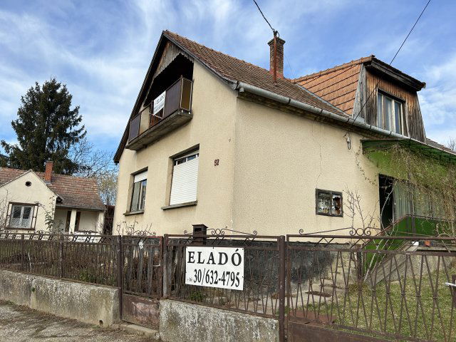 Eladó családi ház, Tapsonyon 8.9 M Ft, 5+1 szobás
