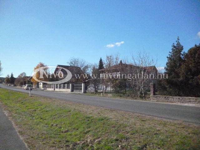 Eladó telek, Balatonalmádiban 6.5 M Ft / költözzbe.hu