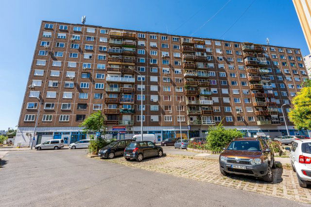 Eladó panellakás, Budapesten, XV. kerületben 77.9 M Ft, 4 szobás