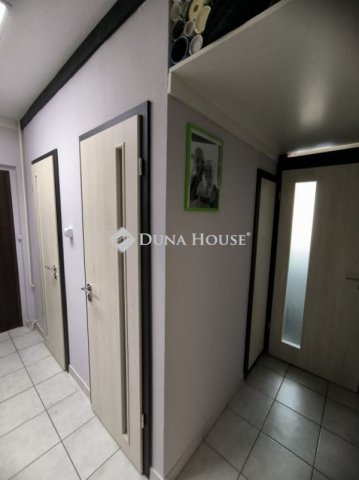 Eladó panellakás, Szentendrén 81.9 M Ft, 2 szobás