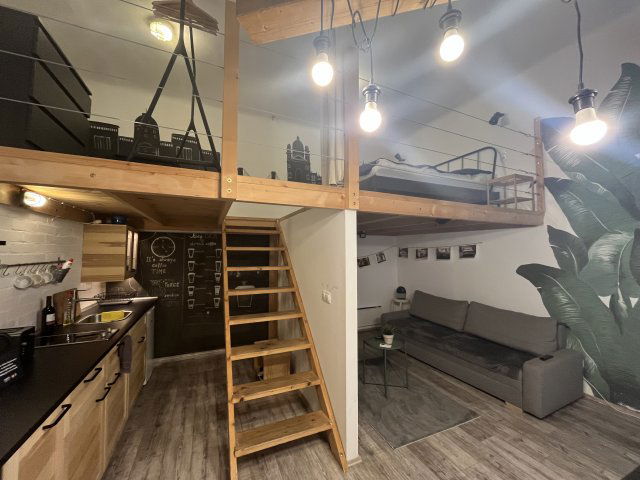 Kiadó téglalakás, albérlet, Budapesten, VI. kerületben