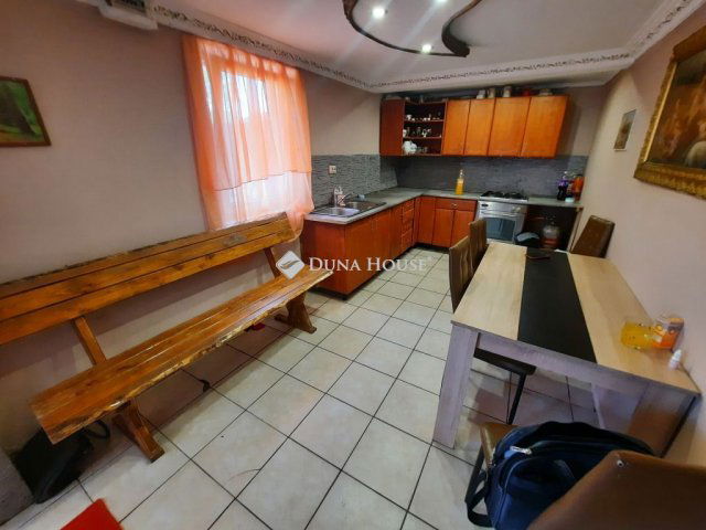 Eladó családi ház, Tiszaalpáron 22 M Ft, 3 szobás