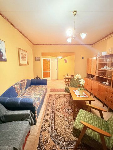 Eladó panellakás, Mosonmagyaróváron 42.99 M Ft, 2 szobás