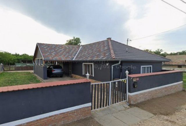 Eladó családi ház, Pusztahencsen 23 M Ft, 2 szobás