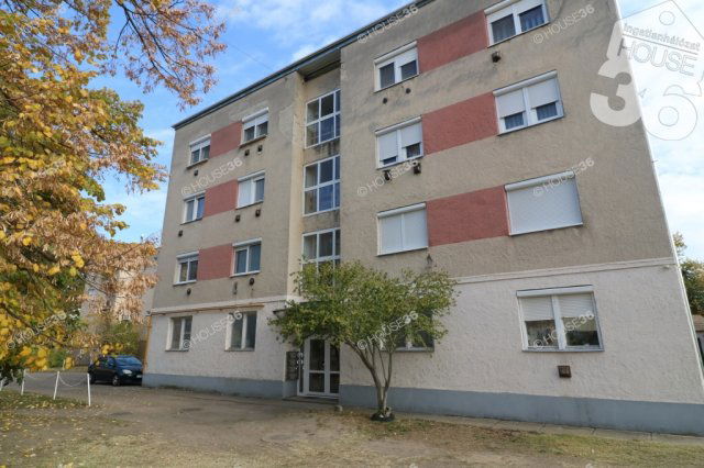 Eladó téglalakás, Kiskőrösön 29.75 M Ft, 3 szobás