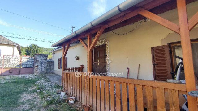 Eladó családi ház, Csabrendeken 25.9 M Ft, 2 szobás