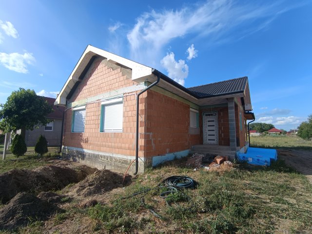 Eladó családi ház, Fülöpjakabon 78.9 M Ft, 4 szobás