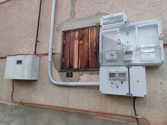 Eladó családi ház, Igalon 47 M Ft, 7 szobás