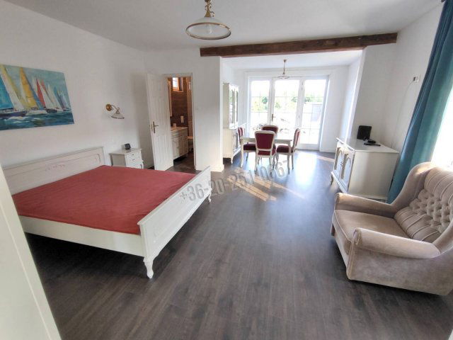 Kiadó családi ház, albérlet, Majson 160 E Ft / hó, 2 szobás