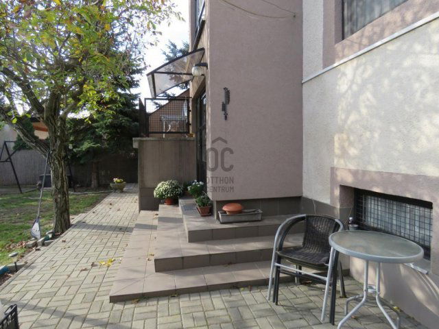 Eladó családi ház, Budapesten, XVI. kerületben 190 M Ft