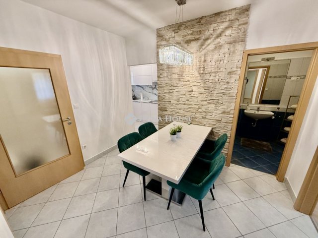 Eladó téglalakás, Győrött 79.99 M Ft, 3 szobás