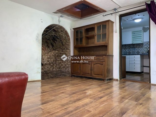 Eladó nyaraló, Felsőnyéken 4.9 M Ft, 1 szobás