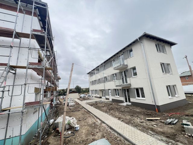 Eladó téglalakás, Mendén 49.9 M Ft, 2+1 szobás